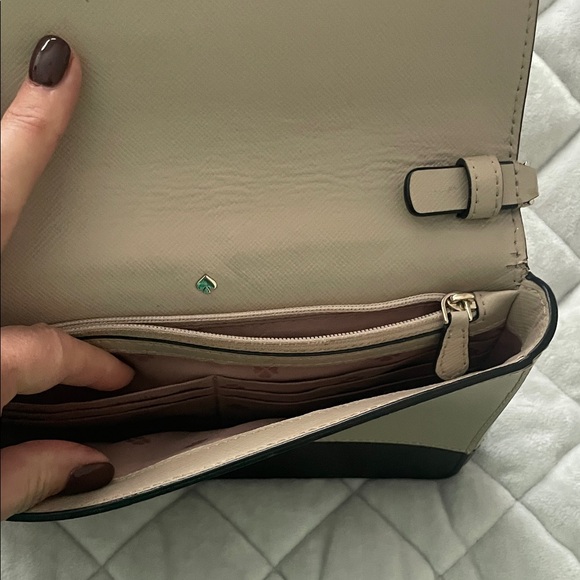 Kate Spade Elegant Black and Tan Crossbody Bag - Picture 6 of 6